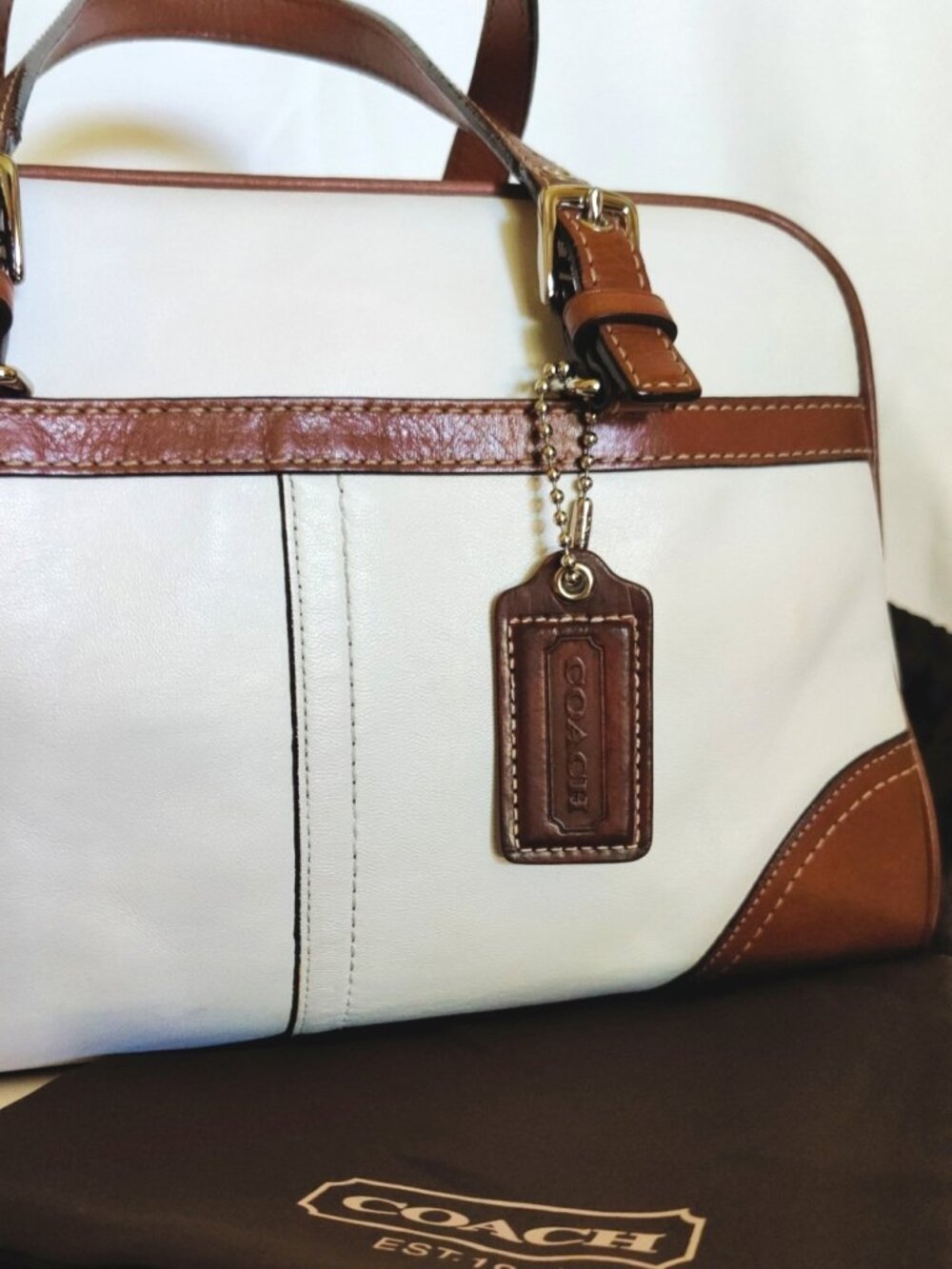 Coach Hamptons Leather Bowler Satchel in White & Saddle, EUC - Picture 15 of 16